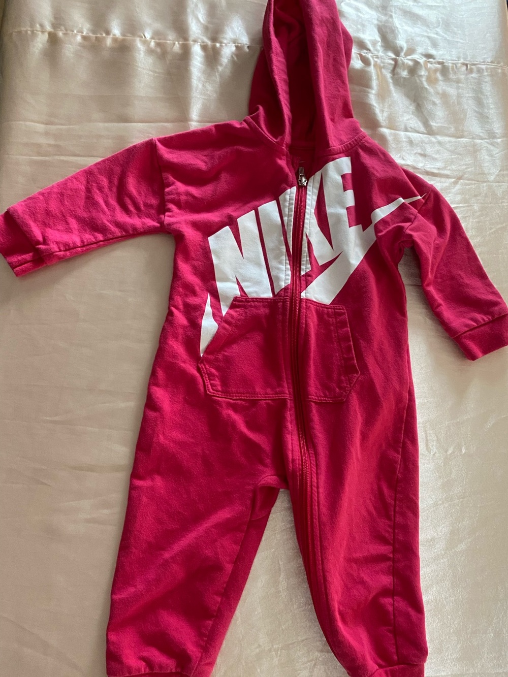 Girl Infant Nike onesie Sz 18 months